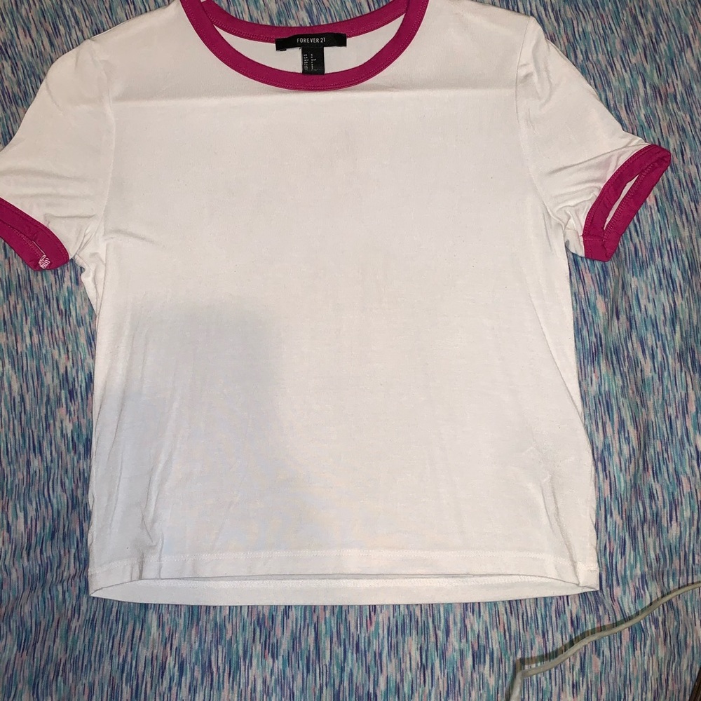 crop top - Picture 2 of 2